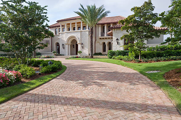 Best Interlocking Driveway Pavers  in Carlinvle, IL